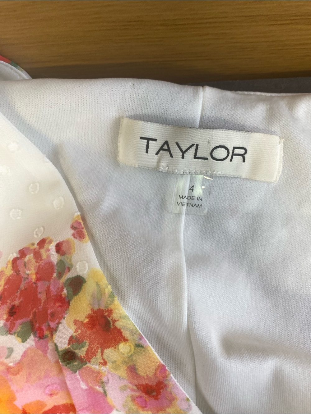 Taylor‎ White Floral Dot Chiffon Maxi Dress with Pink & Orange Blooms size 4 - Picture 2 of 9